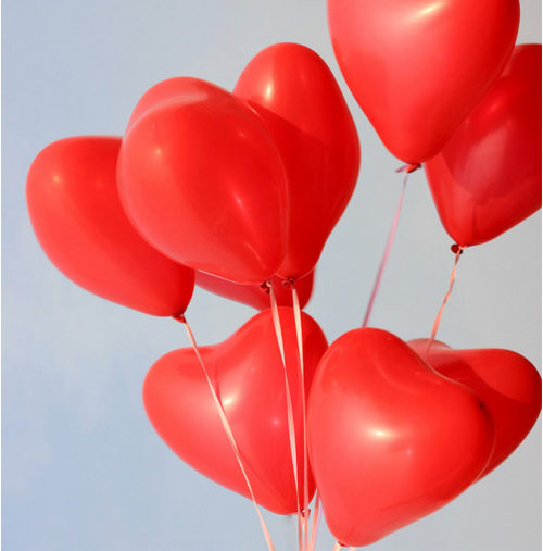 Globos corazon rojos latex inflados con helio