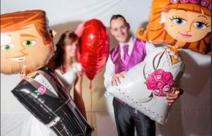 bodas con globos de helio personalizados